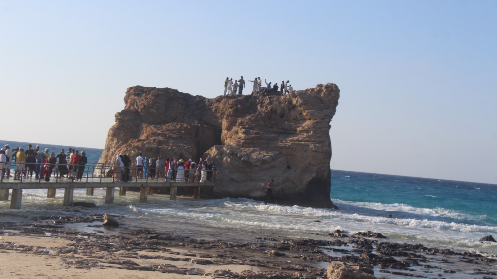 شاطىء وحمام كليوباترا